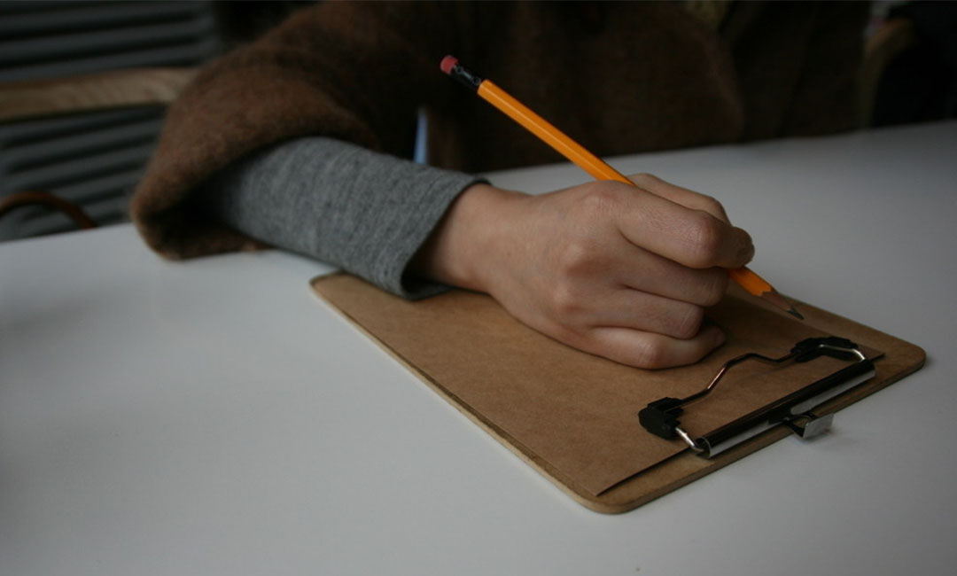 鹤岗群主家文章代写案例